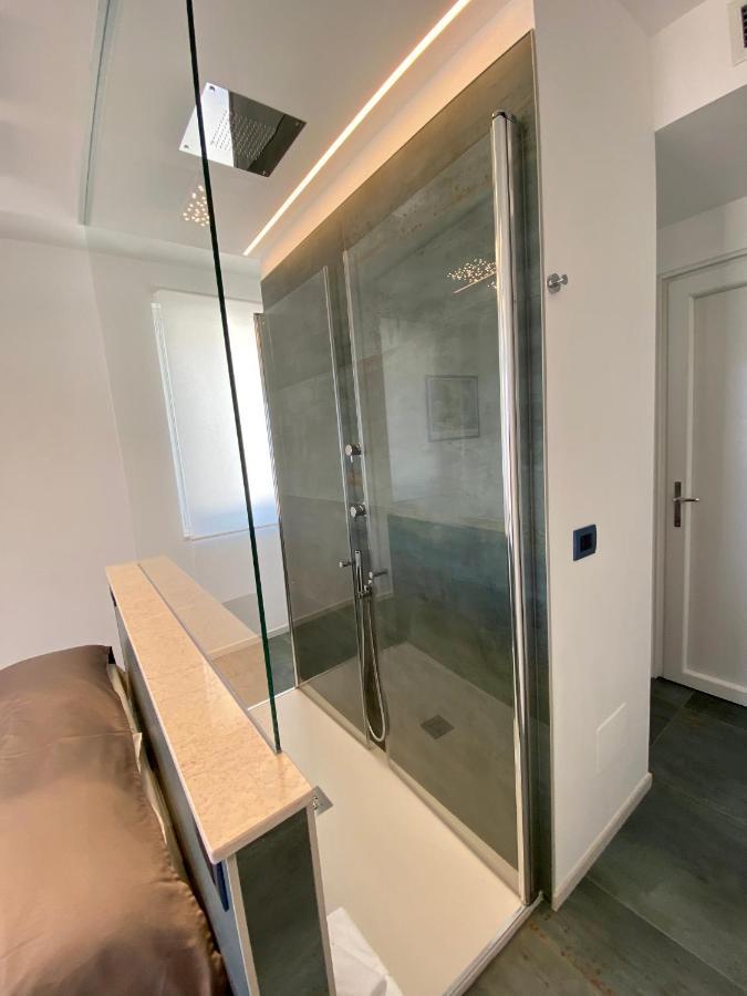 Marina Bay Suites Пескичи Экстерьер фото