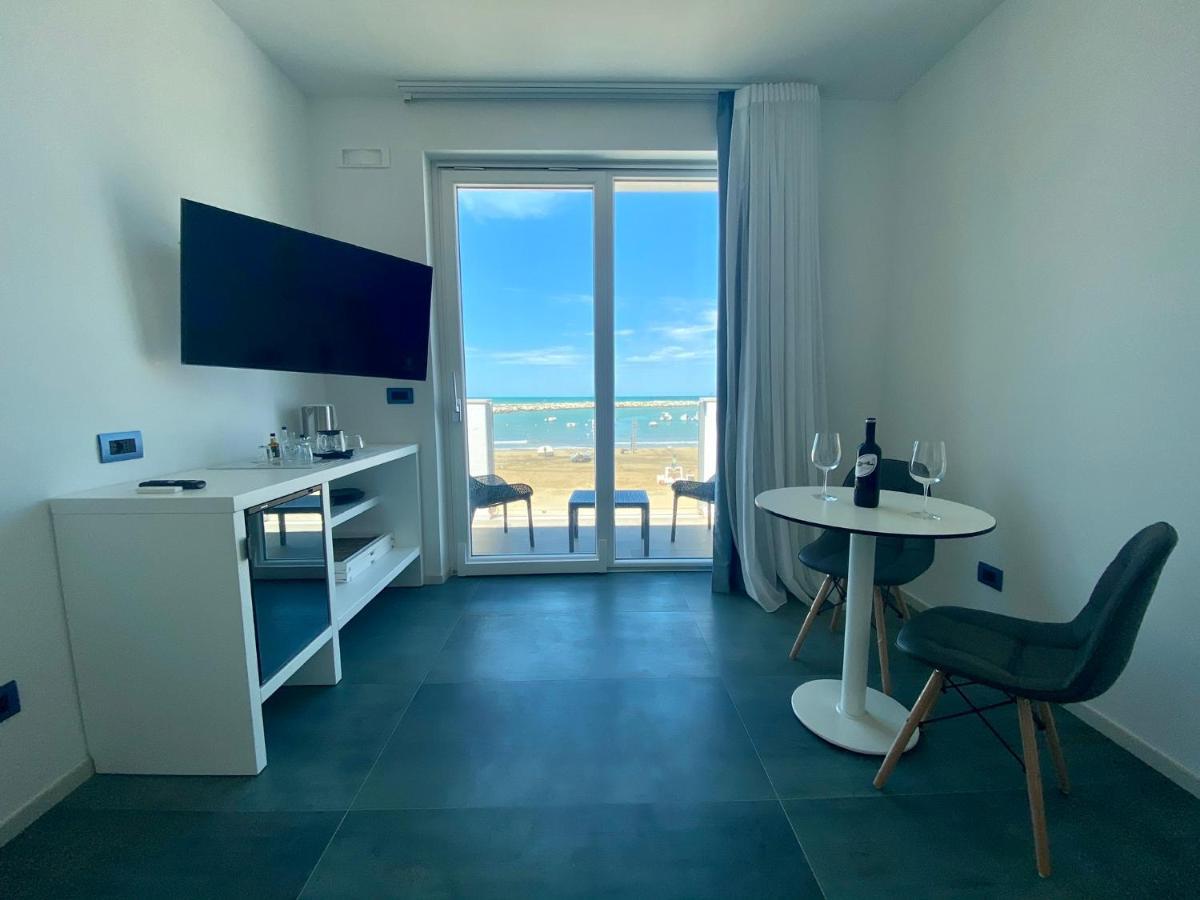 Marina Bay Suites Пескичи Экстерьер фото